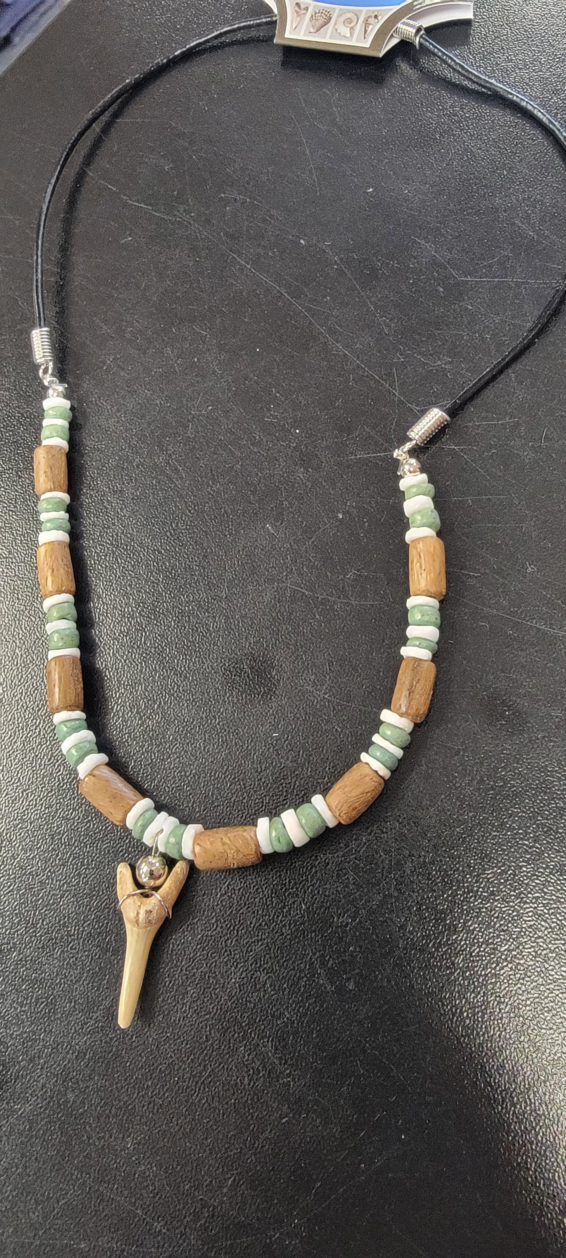 Shark Tooth Necklace Wood/Heish