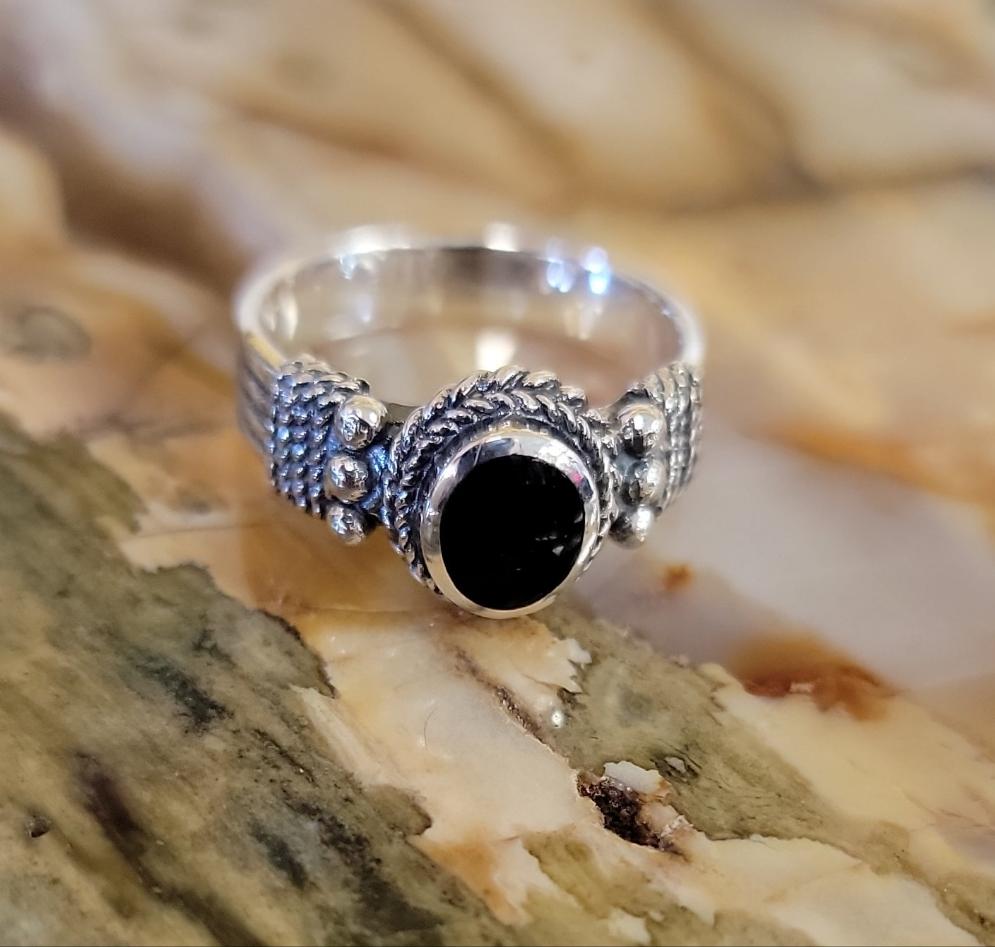 Sterling Silver Ring wit Black Agate size 7