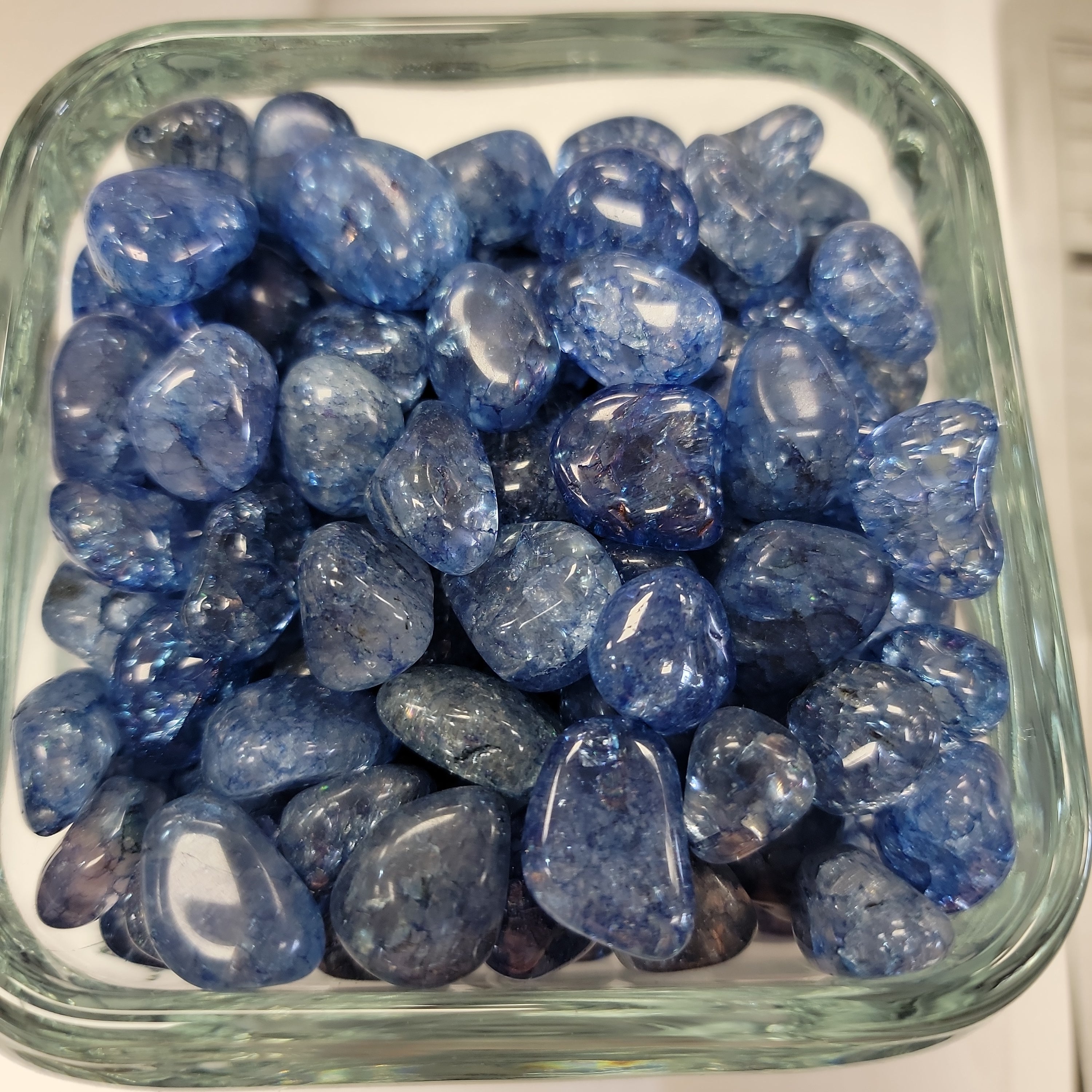 Tumbled crackle quarts