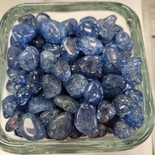 Tumbled crackle quarts