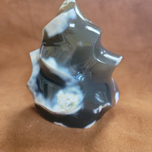 This exquisite Chalcedony Flame, weighing 1.26 KG, is a stunning addition to any collection. With its unique and beautiful features, it is sure to capture attention and add a touch of elegance to any space. Crafted with precision and expertly designed, it is a must-have for any product or crystal enthusiast.