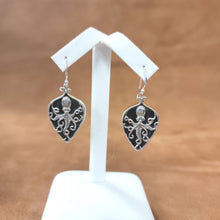 Vera Wolf Sterling Silver Earrings Octopus Dark Abalone