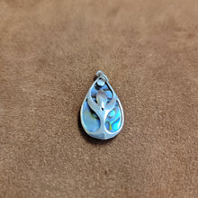 Vera Wolf Sterling Silver Pendent Abalone Lotus