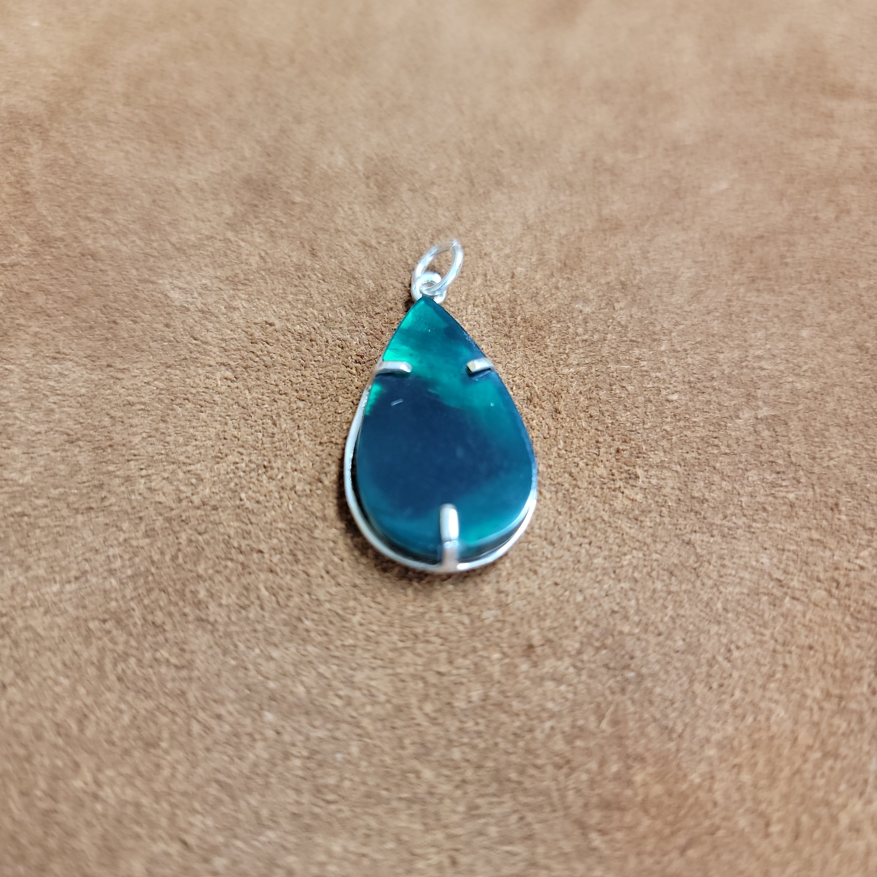 Vera Wolf Sterling Silver Pendent Abalone Lotus