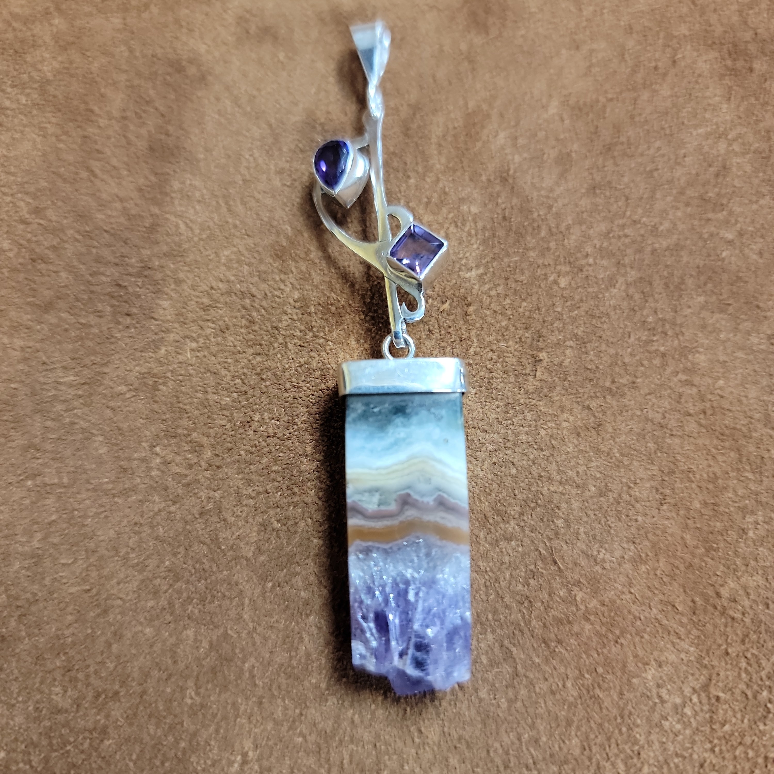 Vera Wolf Sterling Silver Pendent Amethyst