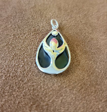 Vera Wolf Sterling Silver Pendent Lotus