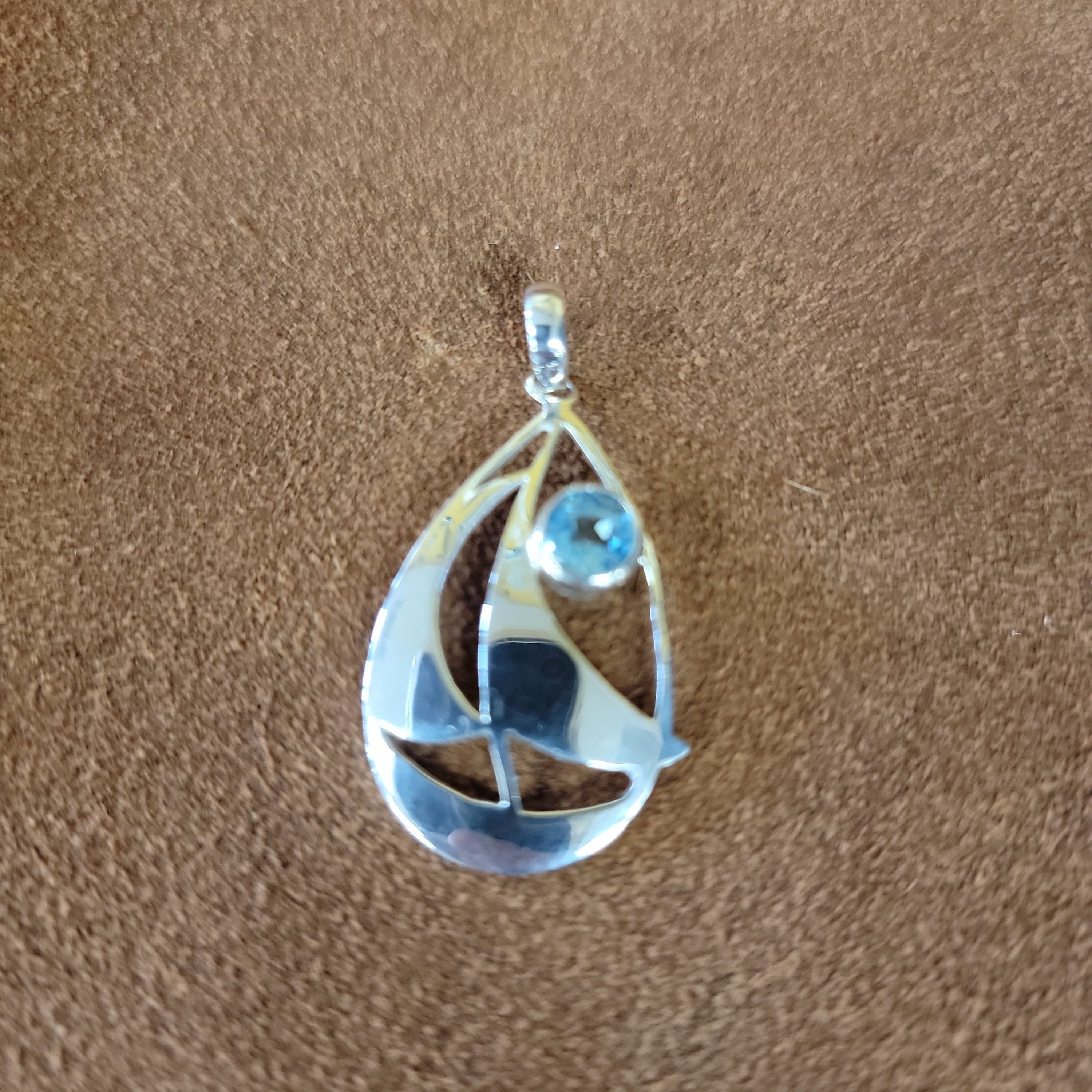 Vera Wolf Sterling Silver Pendent Sailboat