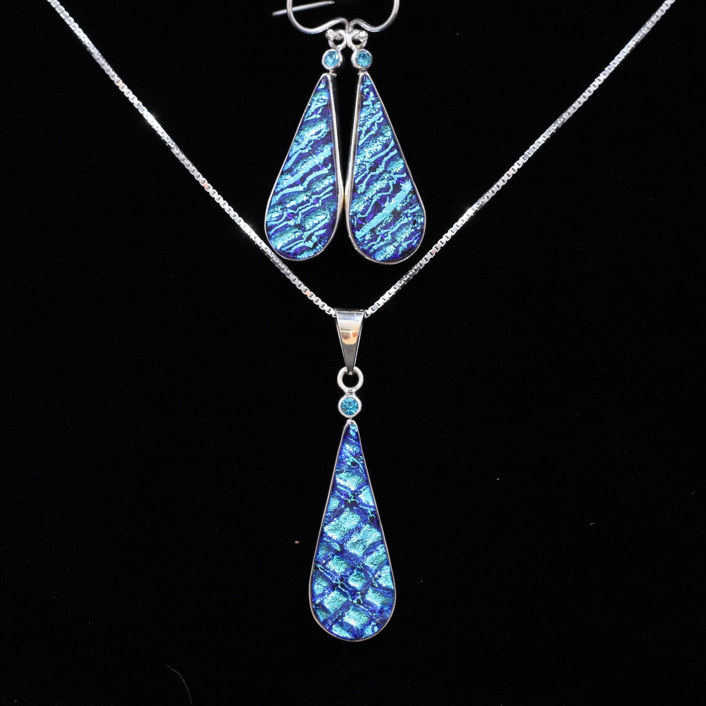 Handcrafted Dream Glass Tear Drop Set