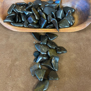 Red hematite tumbled stones