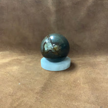 Selenite sphere stand